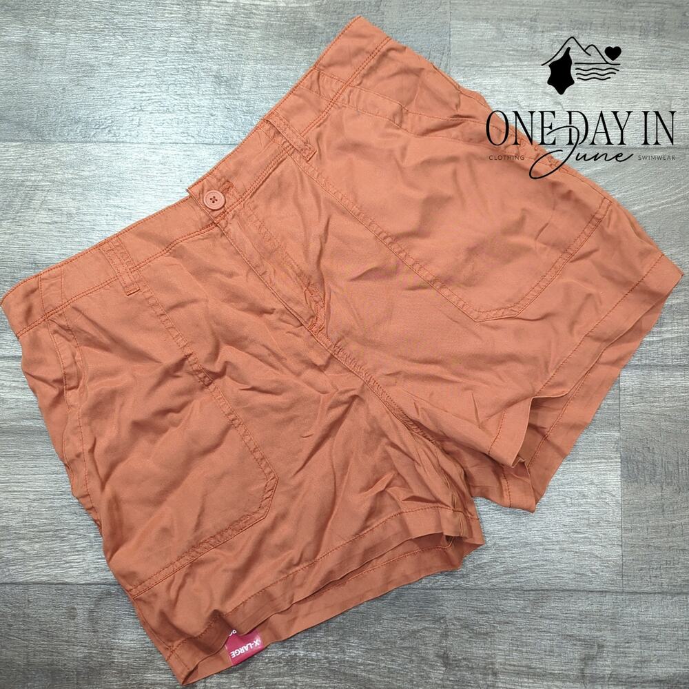 Social Standard Fortune Tencel Shorts Size XL
